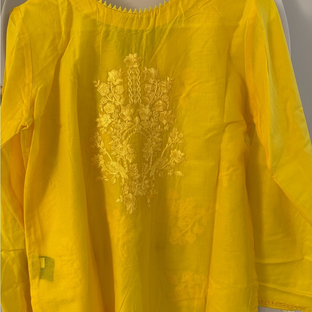 Yellow Embroidered Tunic - Picture 5 of 7